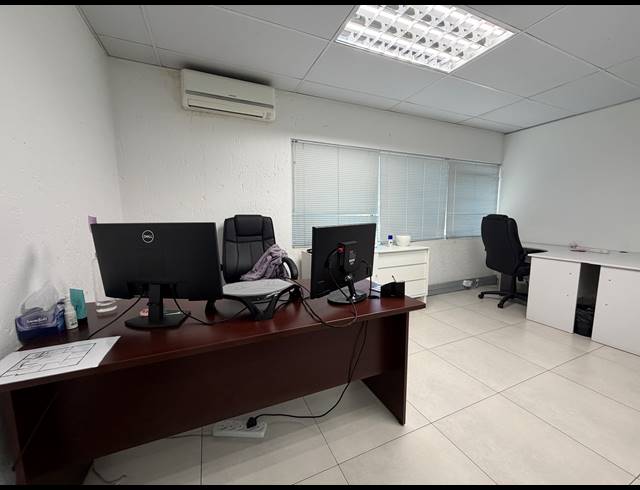 251.10M² OFFICE TO LET IN SUNNINGHILL